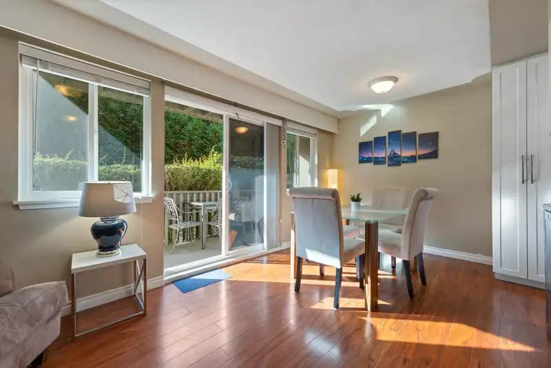 82 5820 HASTINGS STREET - photo 2 of 16