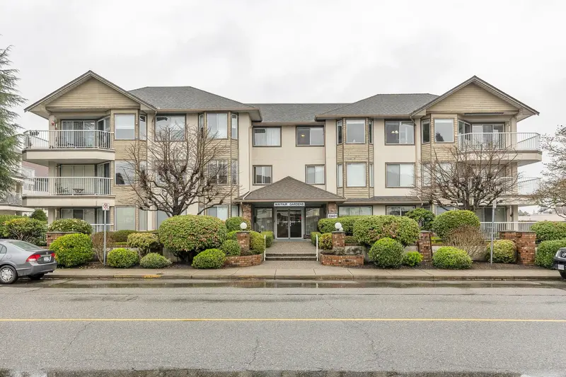 312 33401 MAYFAIR AVENUE - photo 1 of 25