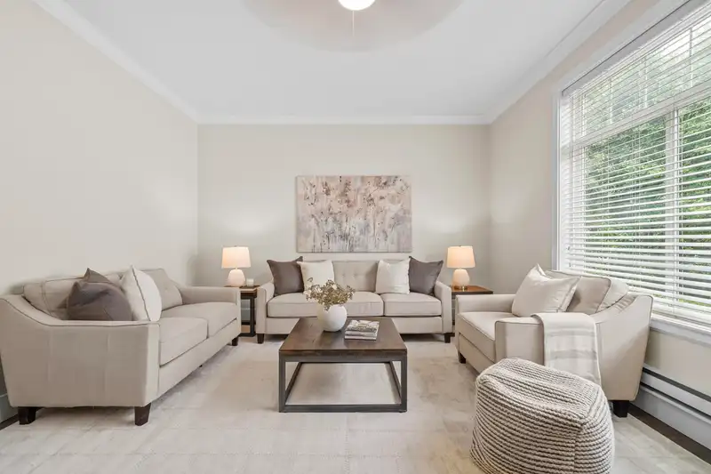 123 15399 GUILDFORD DRIVE - photo 3 of 40