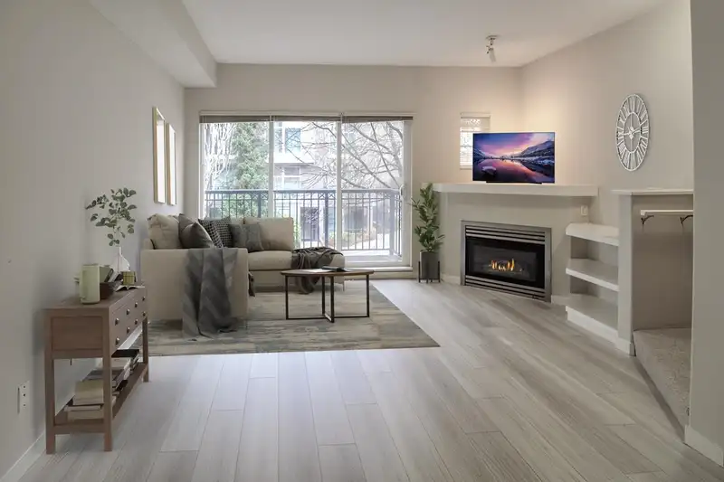2 7088 ST. ALBANS ROAD - photo 2 of 10