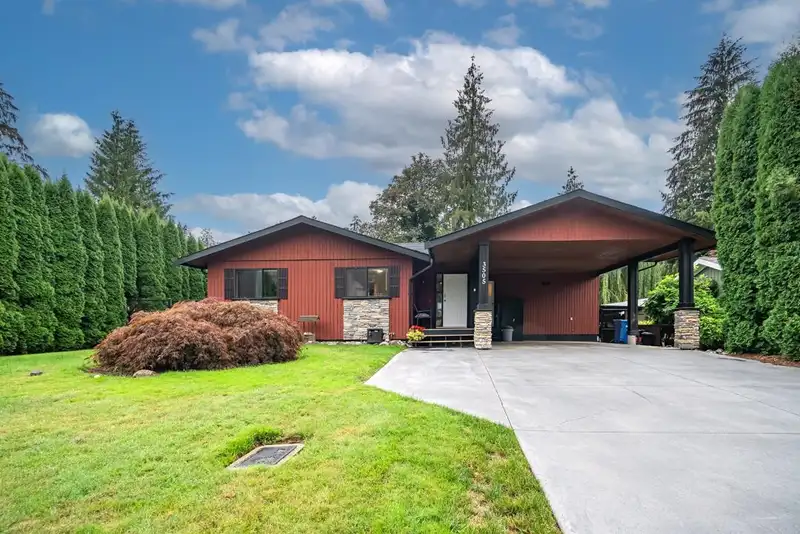 3505 CARIBOO COURT - photo 1 of 40