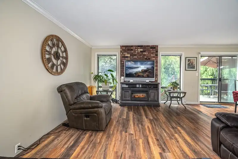 3505 CARIBOO COURT - photo 3 of 40