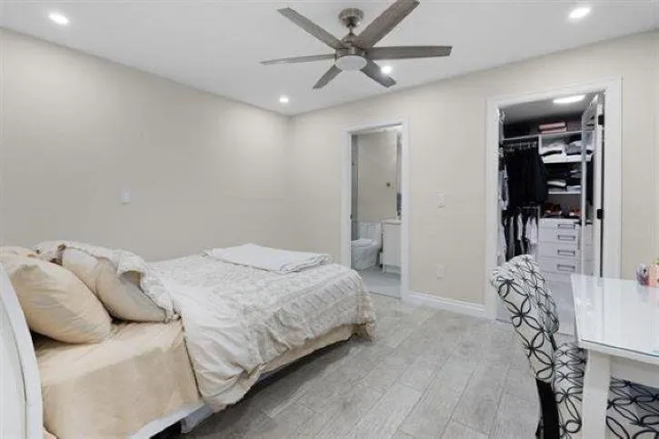 18244 54 AVENUE - photo 3 of 25