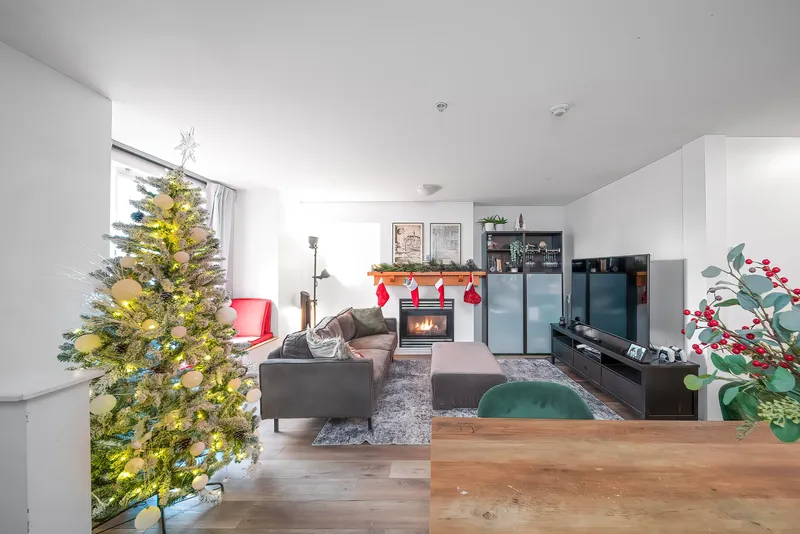 7313 MAGNOLIA TERRACE - photo 3 of 25