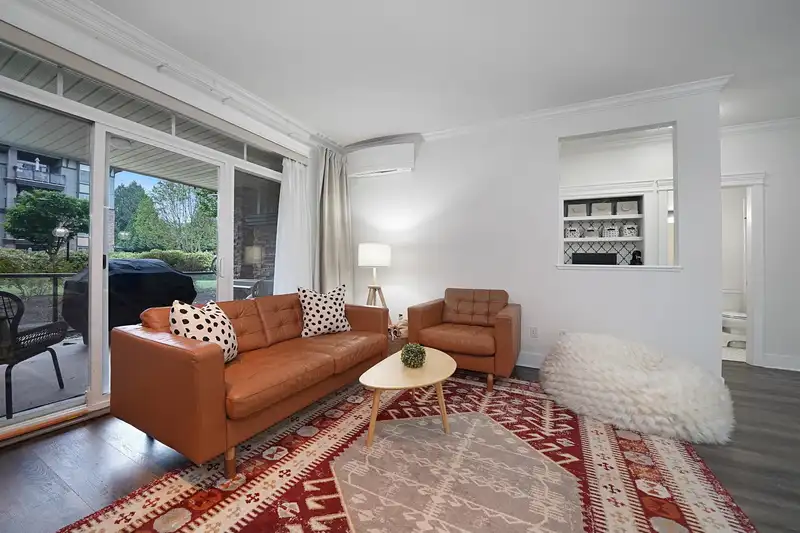 106 2068 SANDALWOOD CRESCENT - photo 3 of 21