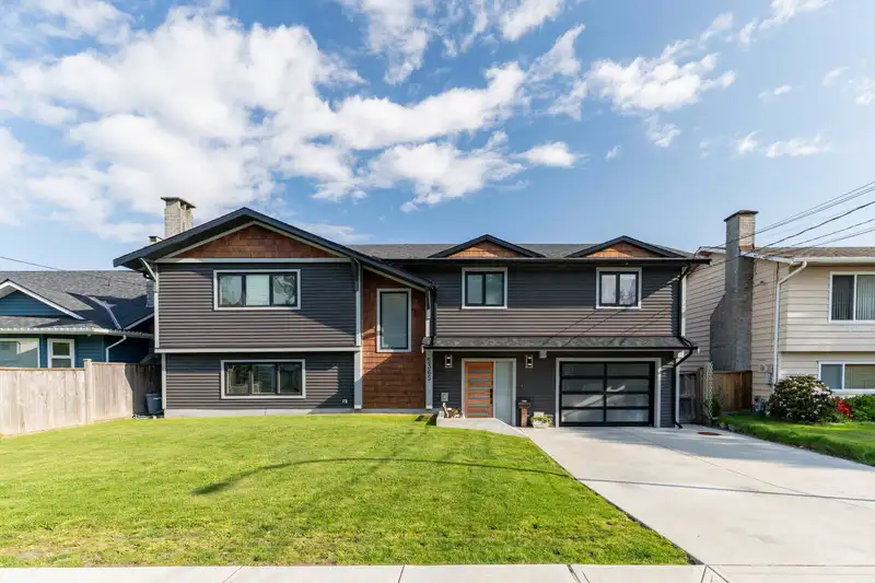 5365 MAPLE CRESCENT - photo 1 of 40