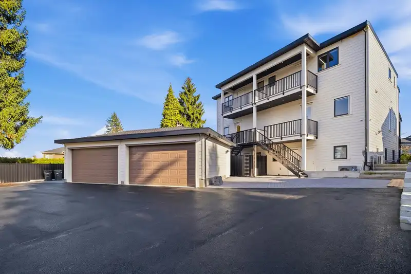 1 6139 ASHWORTH AVENUE - photo 3 of 5