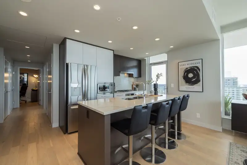4404 567 CLARKE ROAD - photo 3 of 40