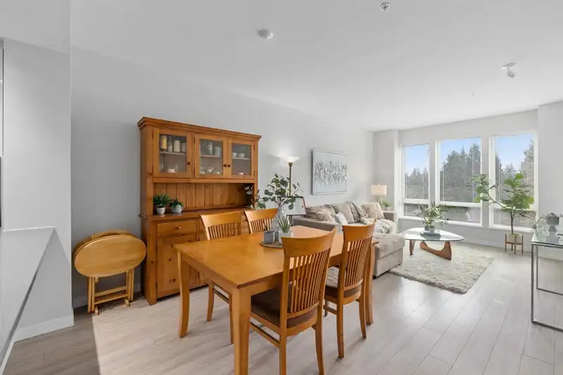 410 2632 LIBRARY LANE - photo 4 of 26
