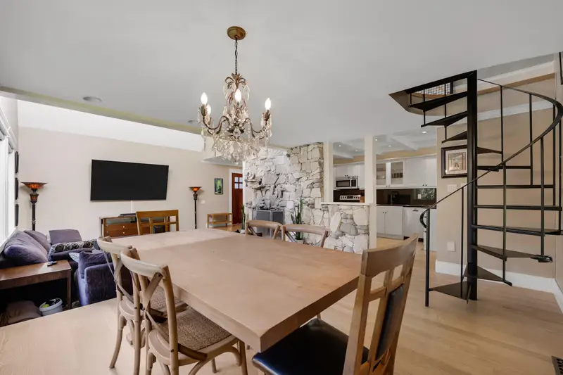 1159 AXEN ROAD - photo 3 of 25