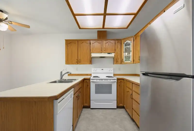 33563A 2ND AVENUE - photo 4 of 37