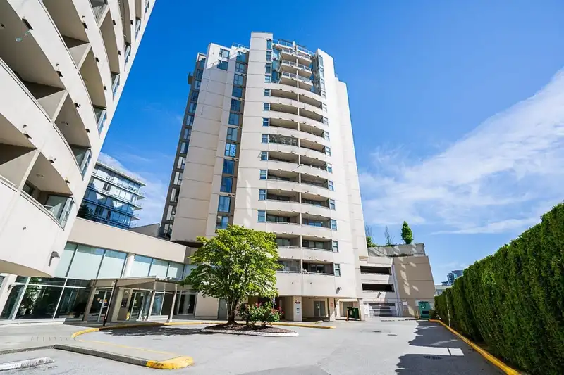 505 8248 LANSDOWNE ROAD - photo 1 of 15