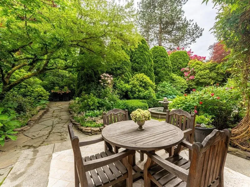 1660 ANGUS DRIVE - photo 4 of 20