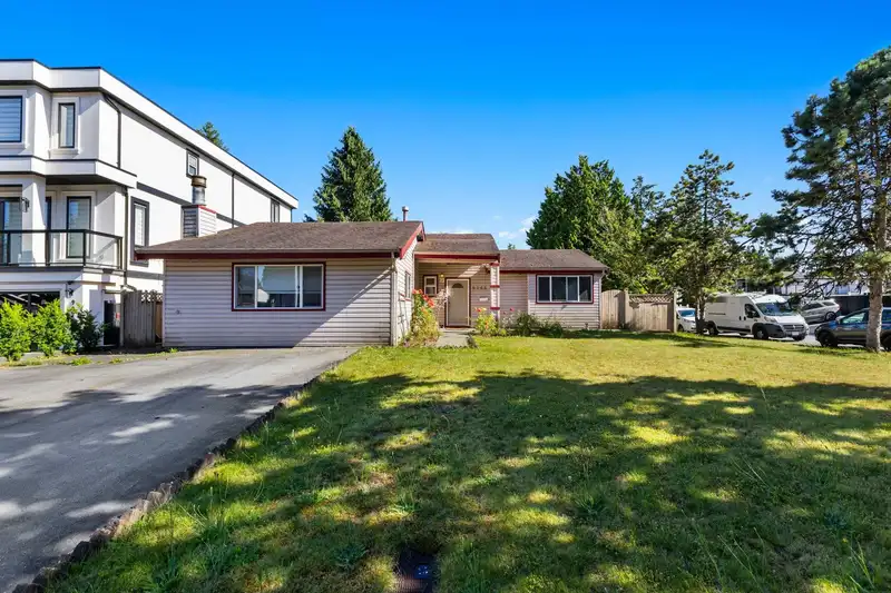9068 BUCHANAN PLACE - photo 2 of 38