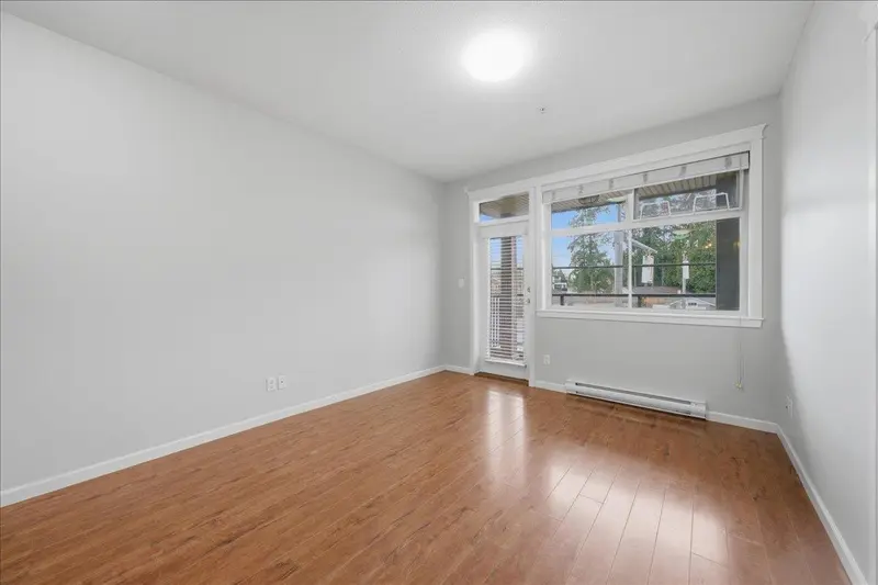 207 22858 LOUGHEED HIGHWAY - photo 3 of 21