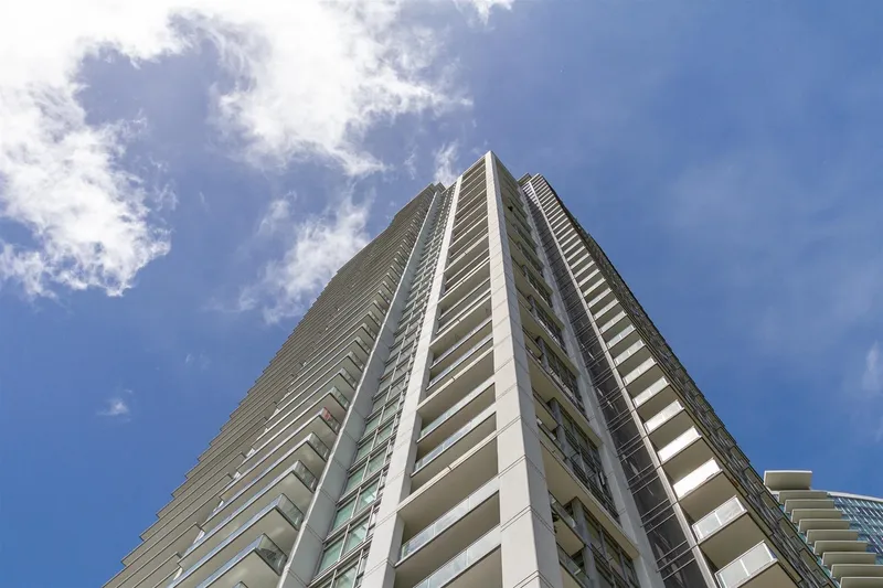 1903 1888 GILMORE AVENUE - photo 2 of 19