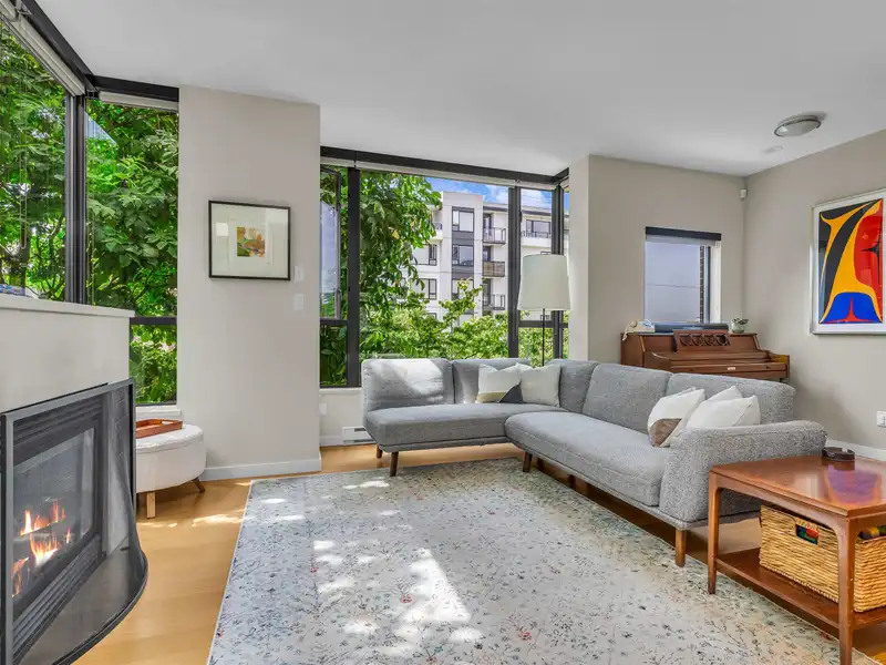 180 W 6TH STREET - photo 4 of 27