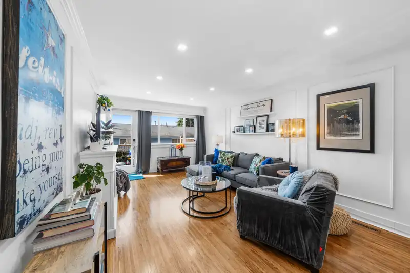 341 MARATHON COURT - photo 2 of 29