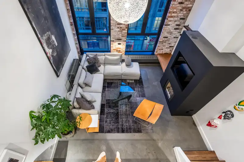 PH6 869 BEATTY STREET - photo 3 of 32