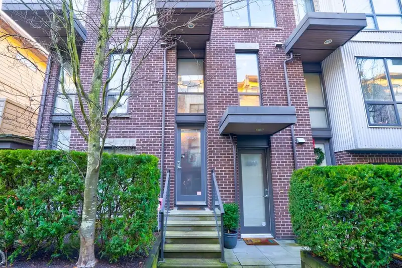 3645 COMMERCIAL STREET - photo 1 of 40