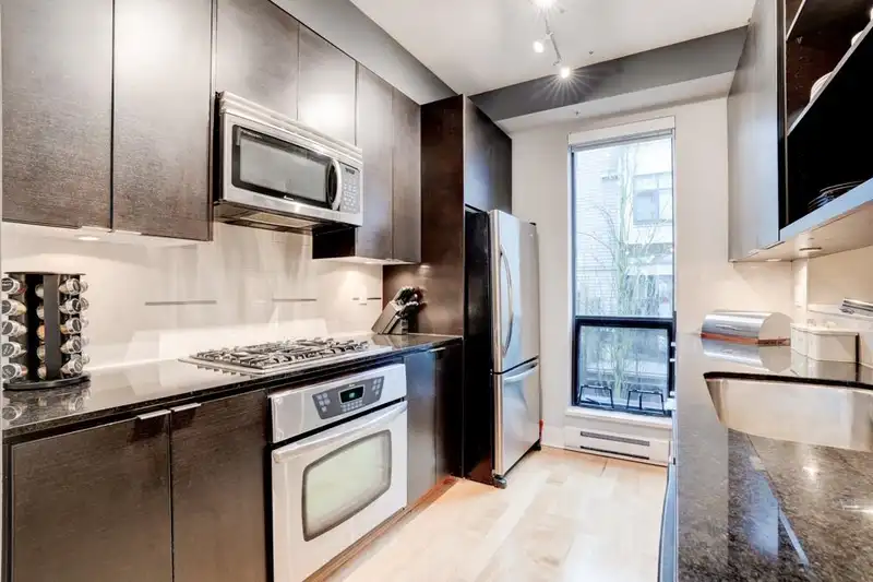 3645 COMMERCIAL STREET - photo 3 of 40
