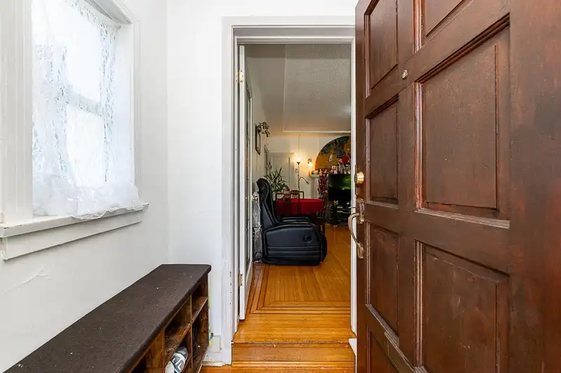 3553 INVERNESS STREET - photo 4 of 36