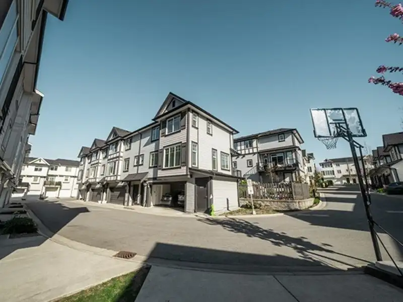 37 11272 240 STREET - photo 2 of 20