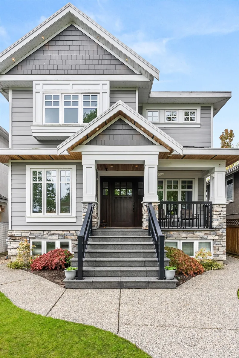 6229 ST. CATHERINES STREET - photo 2 of 25