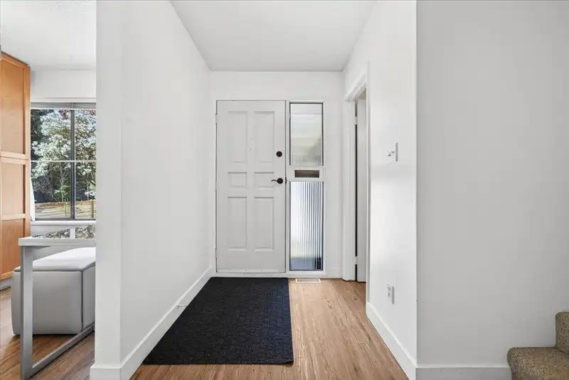3848 GARDEN GROVE DRIVE - photo 4 of 40