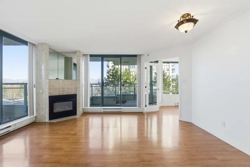 505 13383 108 AVE AVENUE - photo 1 of 21