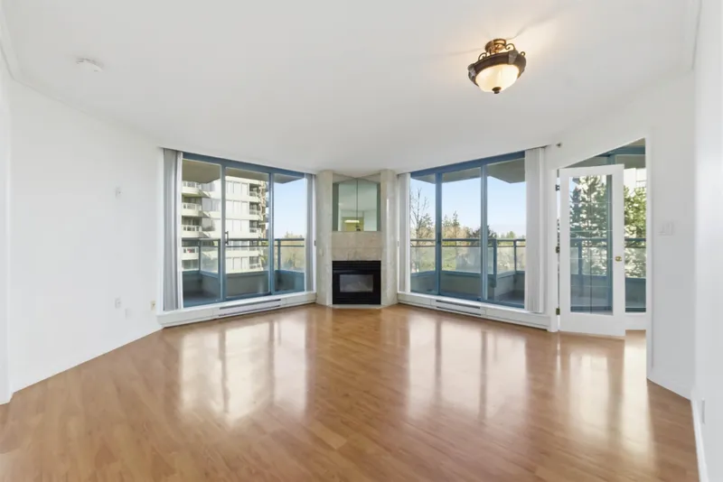 505 13383 108 AVE AVENUE - photo 2 of 21