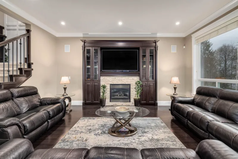 14611 36B AVENUE - photo 4 of 25