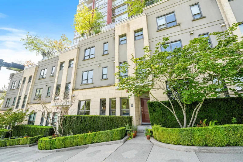 TH4 125 COLUMBIA STREET - photo 1 of 25