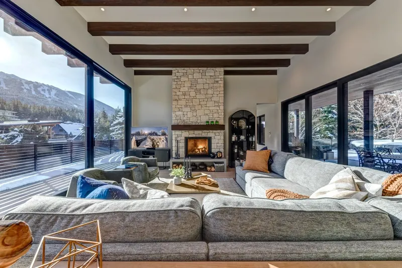 7313 TONI SAILER LANE - photo 4 of 25