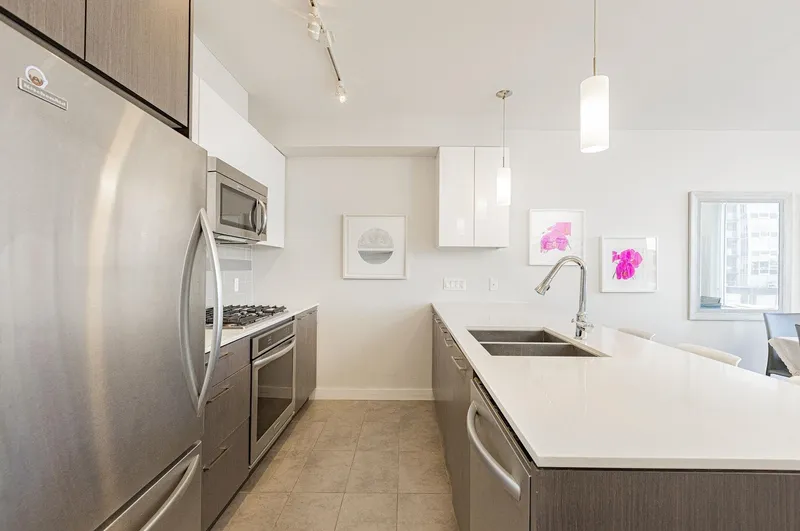 6015 5511 HOLLYBRIDGE WAY - photo 4 of 25