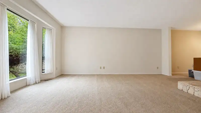 10179 LAWSON DRIVE - photo 4 of 38