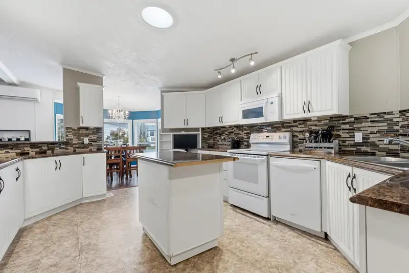 11 44565 MONTE VISTA DRIVE - photo 2 of 35