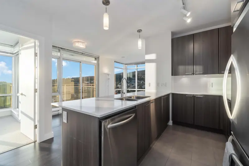 1909 2955 ATLANTIC AVENUE - photo 1 of 25