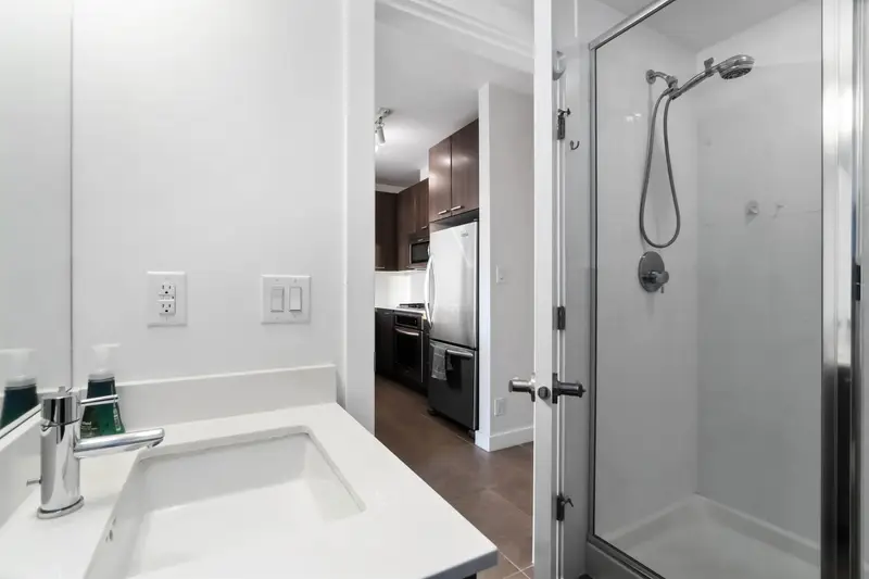 1909 2955 ATLANTIC AVENUE - photo 2 of 25