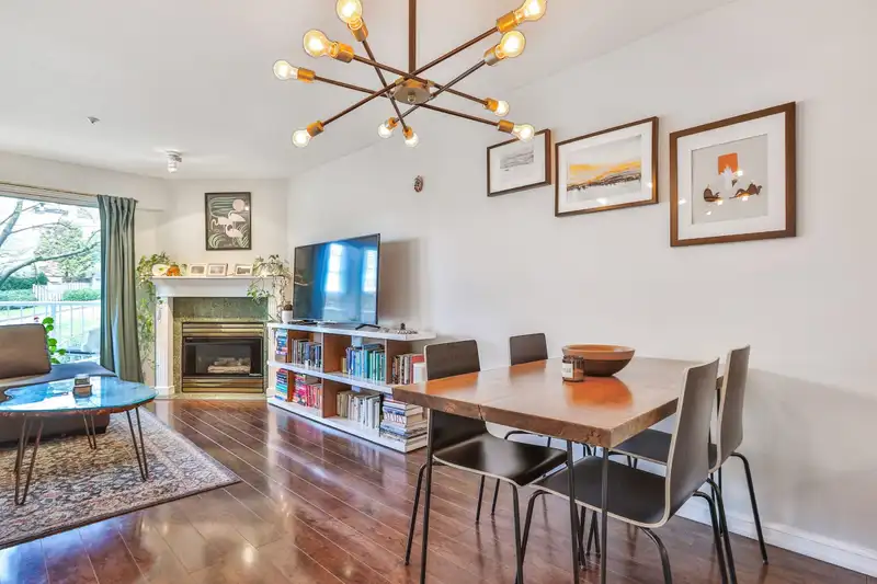 304 135 ELEVENTH STREET - photo 1 of 21