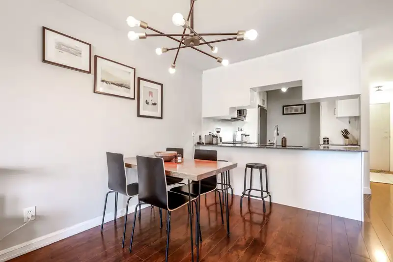 304 135 ELEVENTH STREET - photo 4 of 21