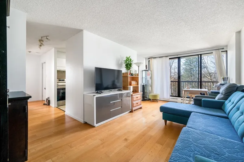 304 7100 GILBERT ROAD - photo 2 of 21