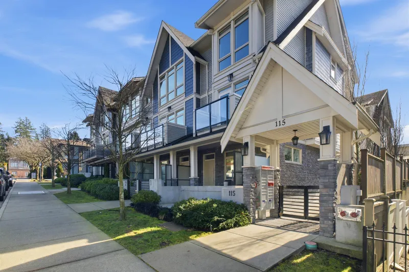 1 115 W QUEENS ROAD - photo 1 of 25