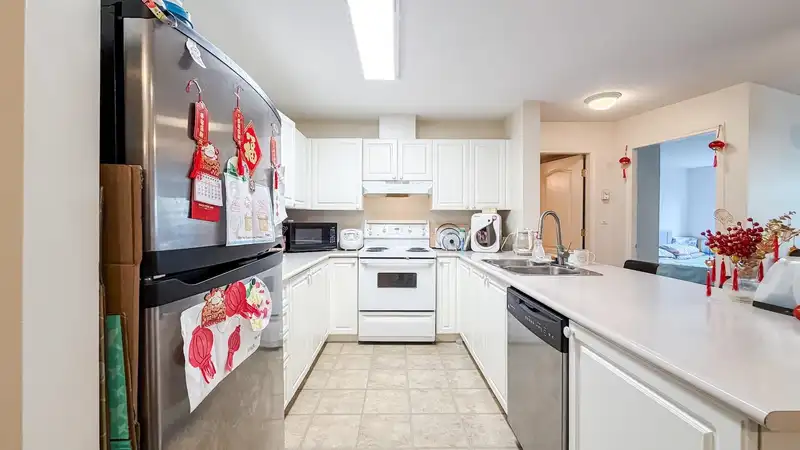 119 5880 DOVER CRESCENT - photo 4 of 25