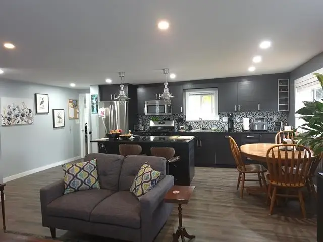 259 1840 160 STREET - photo 4 of 25