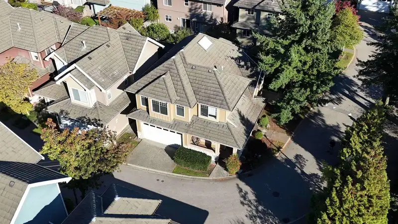 45 3363 ROSEMARY HEIGHTS CRESCENT - photo 2 of 31