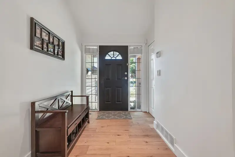 12860 20 AVENUE - photo 2 of 34