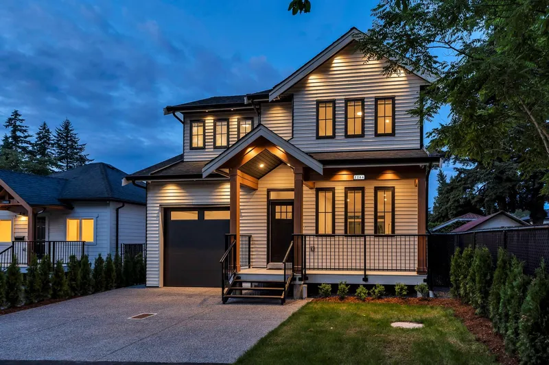 2284 MOULDSTADE ROAD - photo 3 of 25