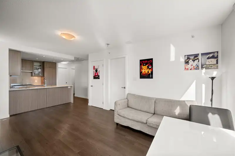 1507 5515 BOUNDARY ROAD - photo 4 of 30