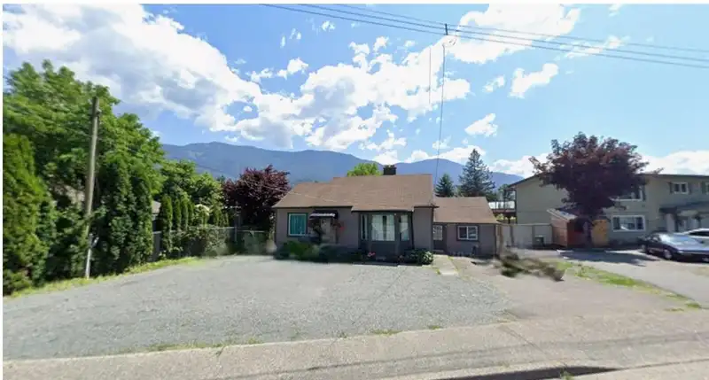 50970 YALE ROAD - photo 1 of 19